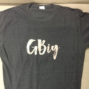 GBig gray tshirt